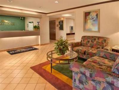 фото отеля Baymont Inn and Suites Stevensville