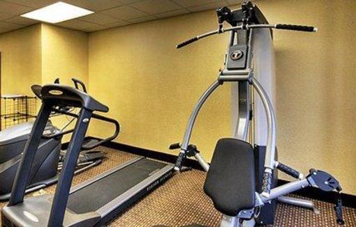 фото отеля Comfort Inn Airport Saint Rose