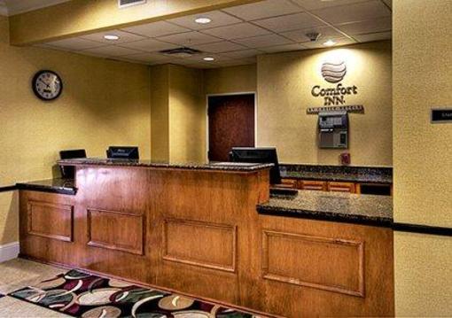 фото отеля Comfort Inn Airport Saint Rose