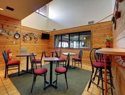 фото отеля Super 8 Shawano