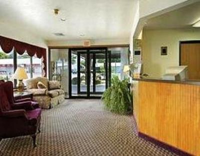 фото отеля Super 8 Shawano