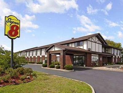 фото отеля Super 8 Shawano