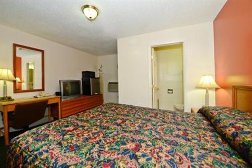 фото отеля Americas Best Value Inn Middlefield