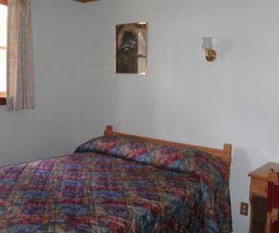 фото отеля Lone Eagle Lodge And Snowmobile Rental