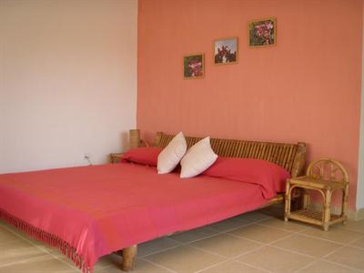 фото отеля Silk Cotton Resort Bogmalo Beach