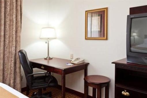 фото отеля Holiday Inn Express Clanton