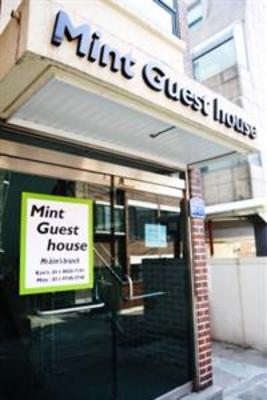 фото отеля Mint Guesthouse in Hongdae - Mr. Kim's Branch