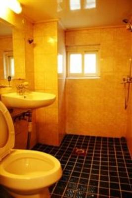 фото отеля Mint Guesthouse in Hongdae - Mr. Kim's Branch
