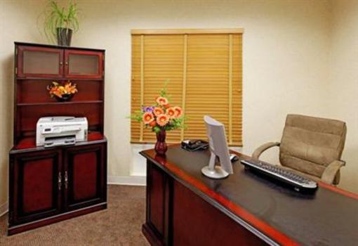 фото отеля Holiday Inn Express Hotel & Suites Cookeville