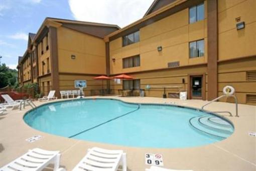 фото отеля Days Inn Biltmore East