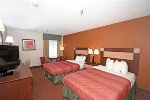 фото отеля Days Inn Biltmore East