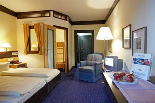 фото отеля Familiengut Hotel Burgstaller