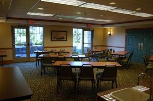 фото отеля Country Inn & Suites Portage
