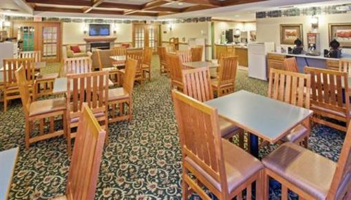 фото отеля Country Inn & Suites Portage