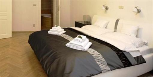 фото отеля Hotel Apartments Templova