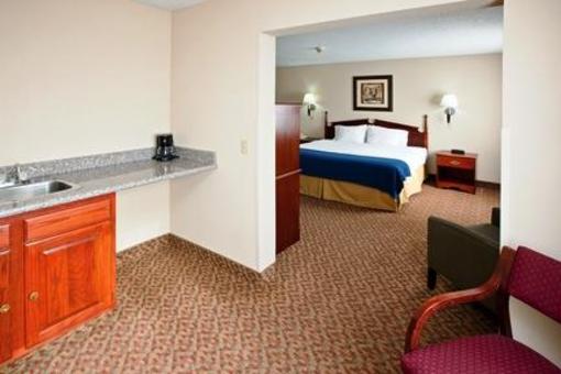 фото отеля Holiday Inn Express Bluffton