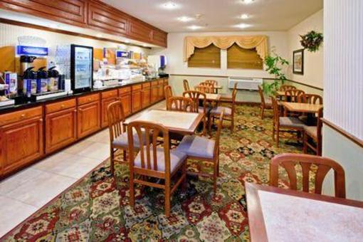 фото отеля Holiday Inn Express Bluffton