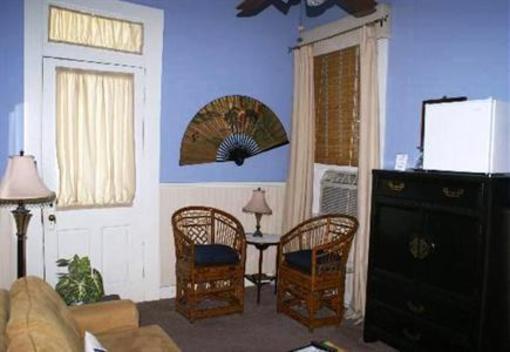 фото отеля Five Continents Bed and Breakfast