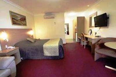 фото отеля Cattleman's Country Motor Inn