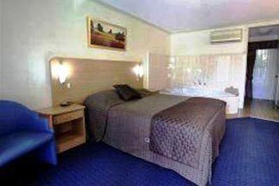 фото отеля Cattleman's Country Motor Inn