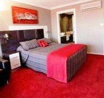 фото отеля Cattleman's Country Motor Inn