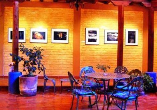 фото отеля el meson de los poetas