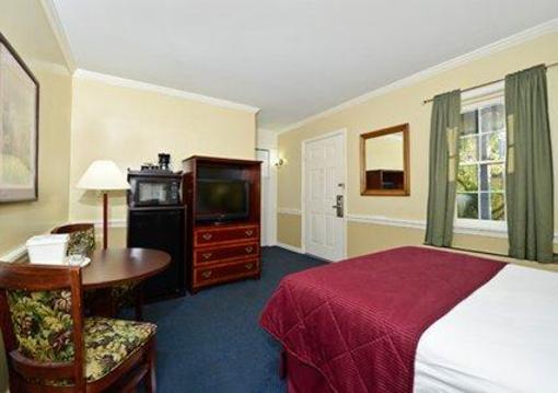 фото отеля Clarion Inn Historic Strasburg Inn