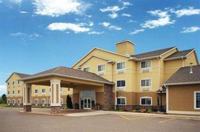 фото отеля Crossings Inn & Suites Becker