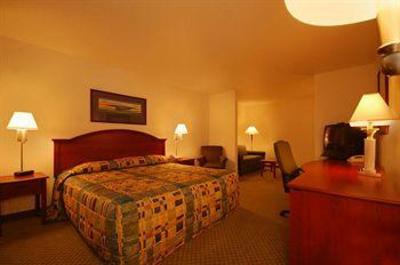 фото отеля Crossings Inn & Suites Becker