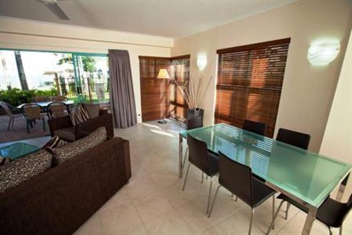фото отеля Coral Sands Beachfront Resort