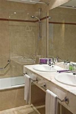 фото отеля Ayre Hotel Ramiro I