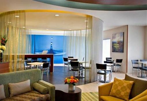 фото отеля SpringHill Suites Long Island Brookhaven