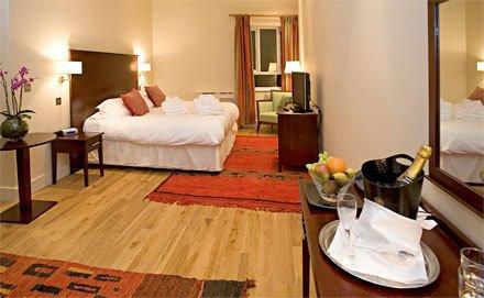 фото отеля County Hotel Chelmsford