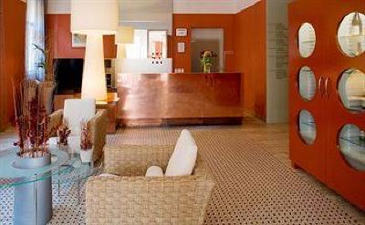 фото отеля Mamaison Residence Belgicka Prague