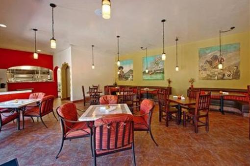 фото отеля Los Arboles Hotel