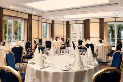 фото отеля Hilton Vienna Plaza