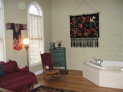фото отеля Cornerstone Inn Bed and Breakfast