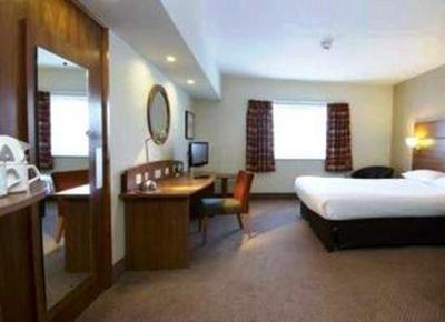 фото отеля Travelodge Tewkesbury Hotel