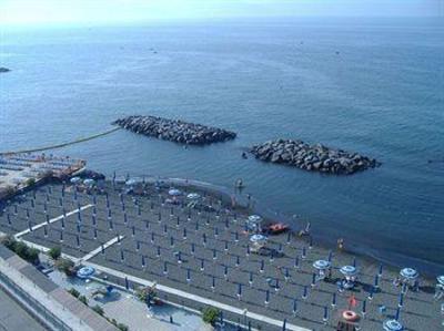 фото отеля Holidays Hotel Torre del Greco