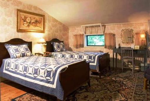 фото отеля Neighbour House Bed & Breakfast Long Valley