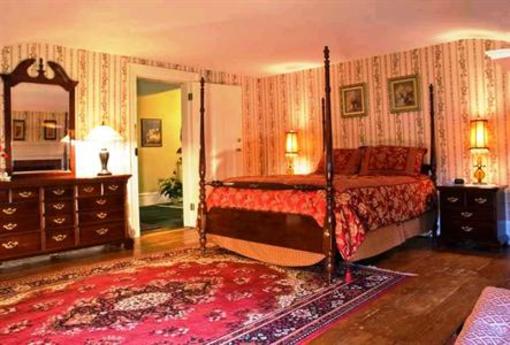 фото отеля Neighbour House Bed & Breakfast Long Valley