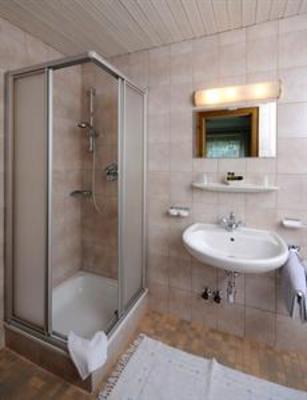 фото отеля Bruckenhof Hotel Garni Finkenberg