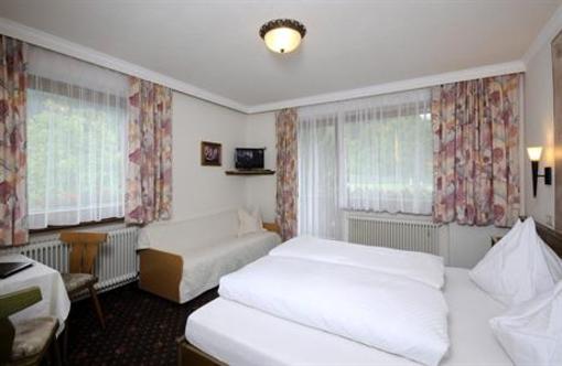 фото отеля Bruckenhof Hotel Garni Finkenberg