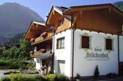 фото отеля Bruckenhof Hotel Garni Finkenberg