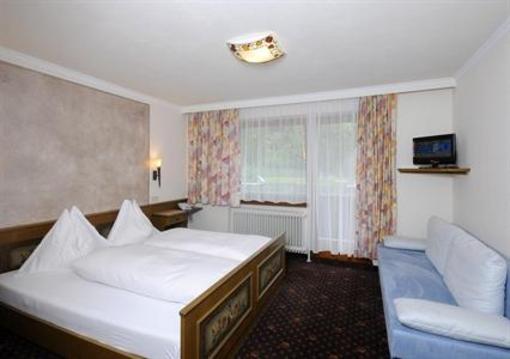 фото отеля Bruckenhof Hotel Garni Finkenberg