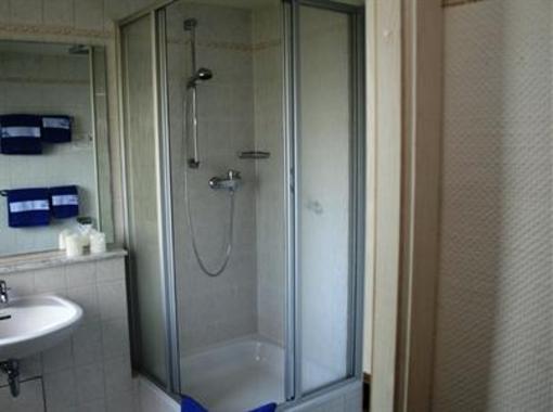 фото отеля Hotel Tannenhof Monchengladbach