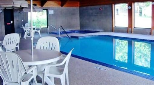 фото отеля AmericInn Lodge and Suites Lake City (Minnesota)
