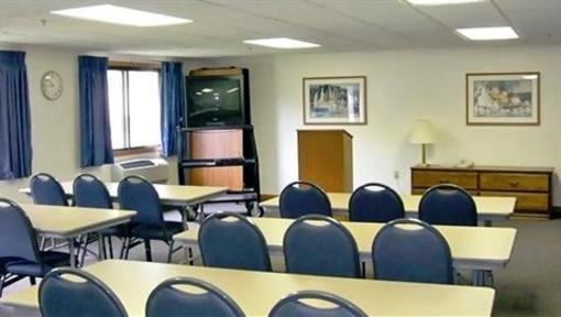 фото отеля AmericInn Lodge and Suites Lake City (Minnesota)