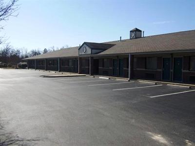 фото отеля Redwood Inn and Suites