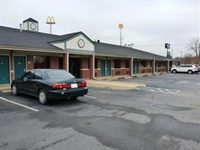 Redwood Inn and Suites